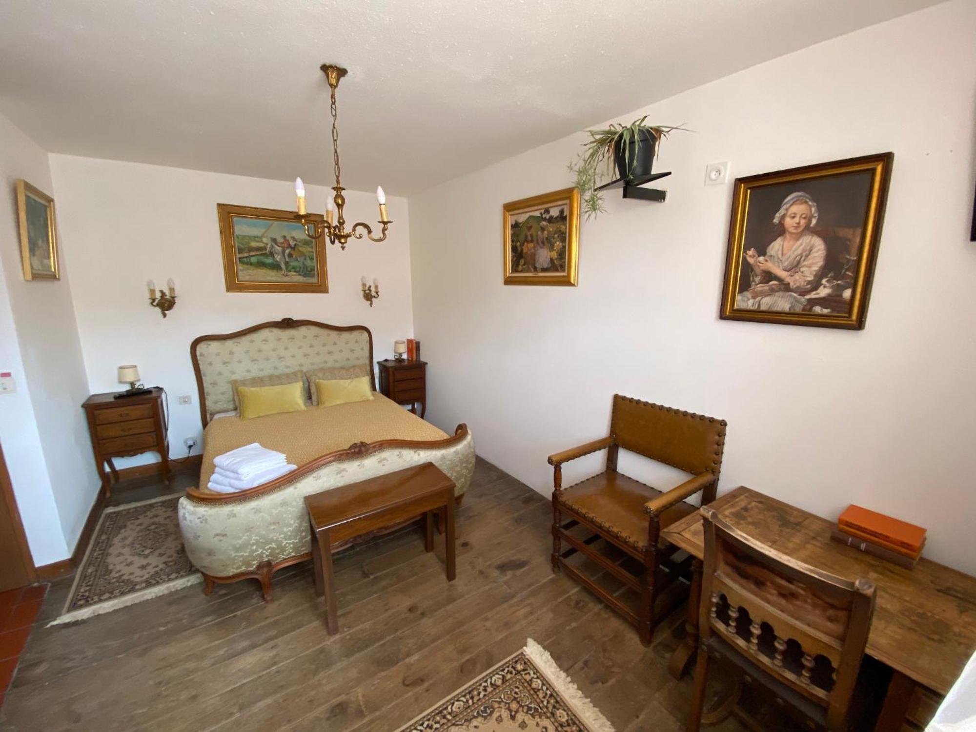 Os-Thel, Chambres A Louer Tautavel Luaran gambar
